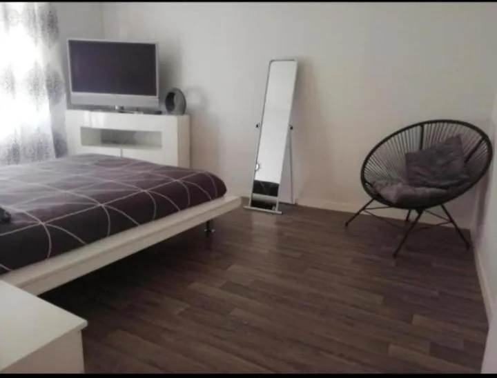 T1 Bis Calme Proche Centre Ville Apartment Saint-Etienne  France